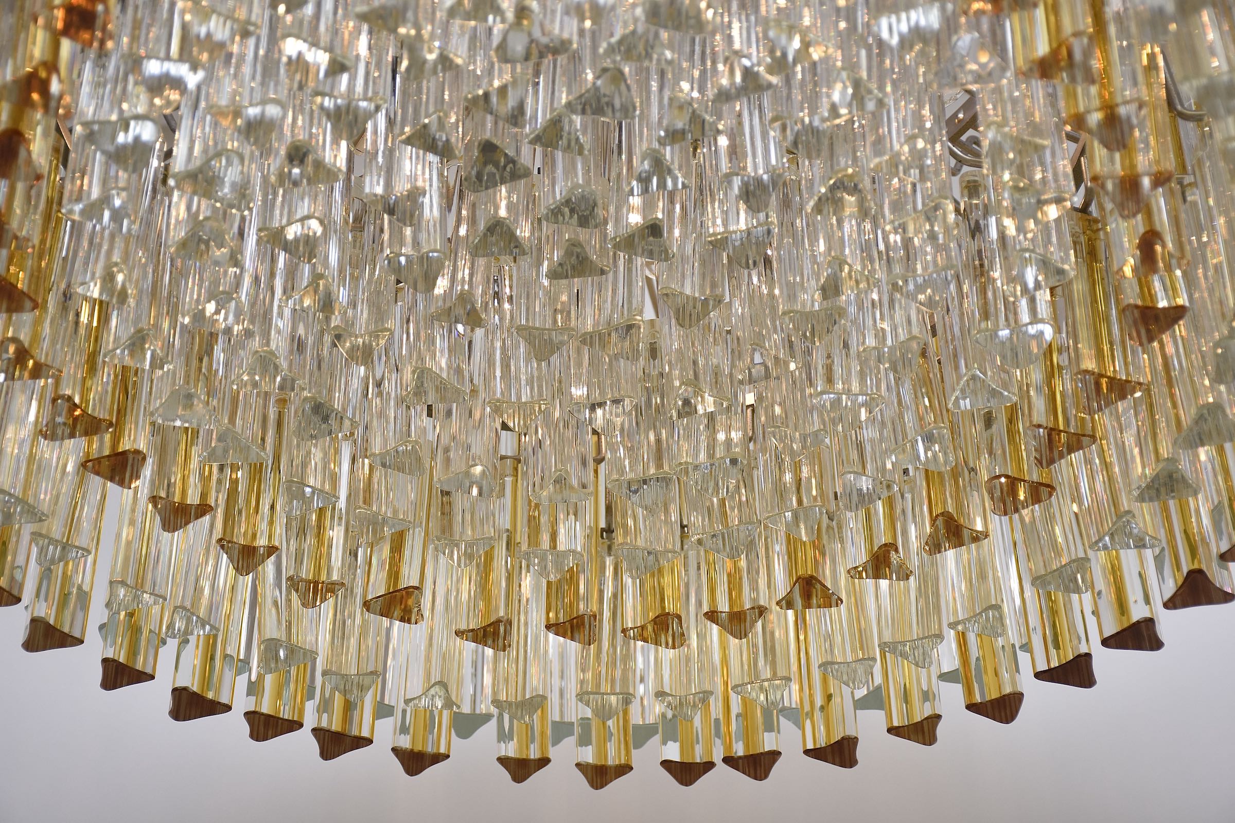 Unique mid-century large Venini Murano chandelier 'Trilobo'